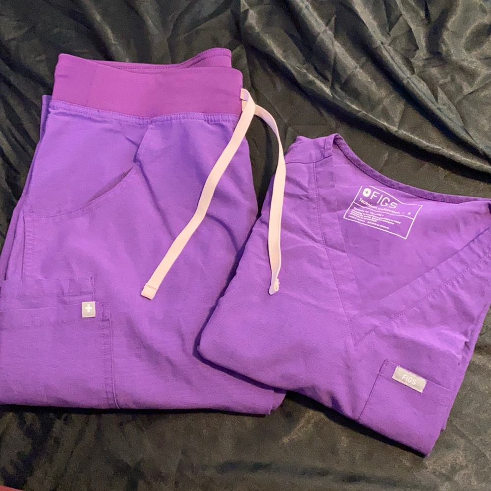 Ultra violet figs scrub set